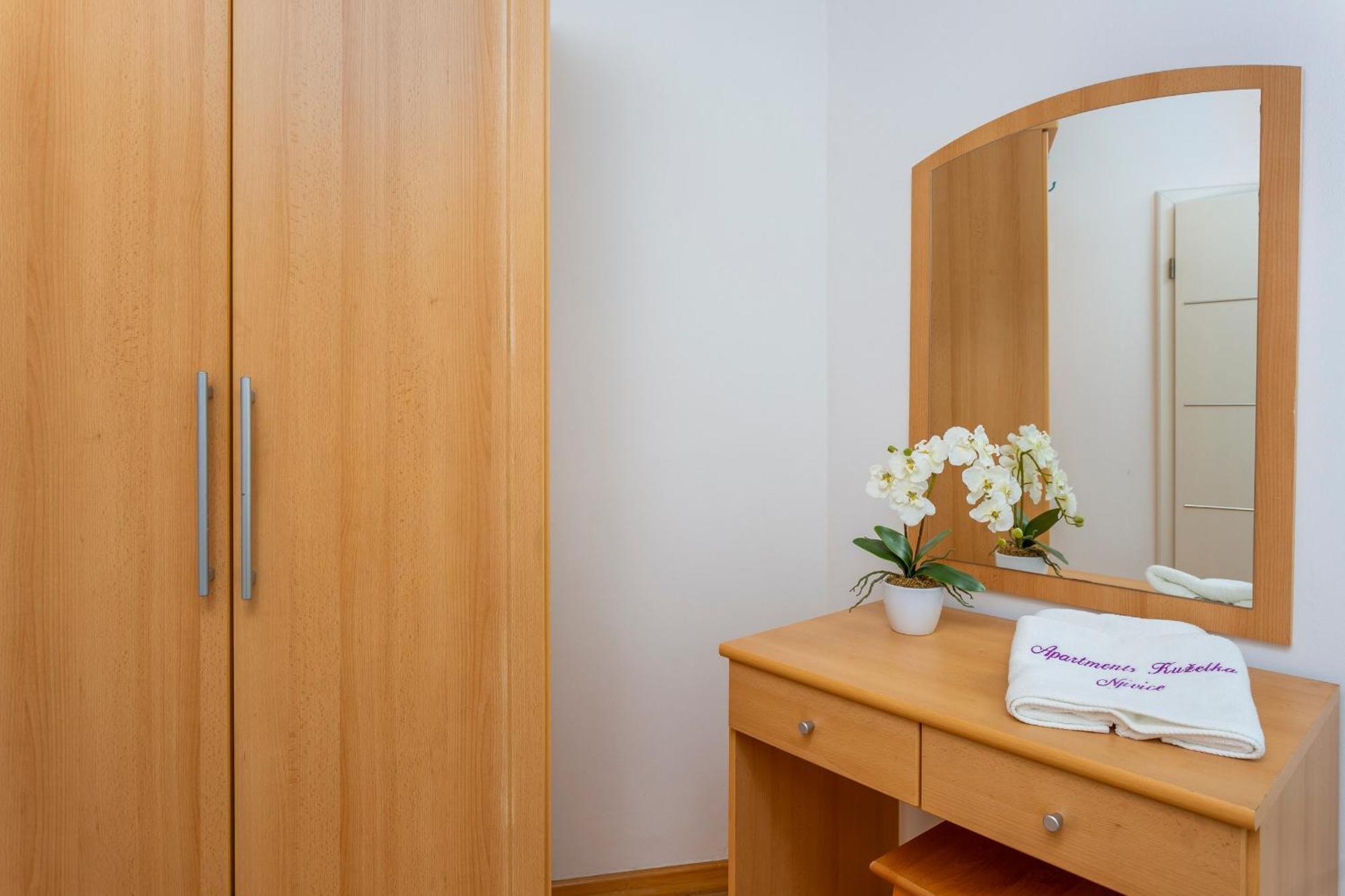 Apartments By The Sea Njivice, Krk - 5296 Room photo