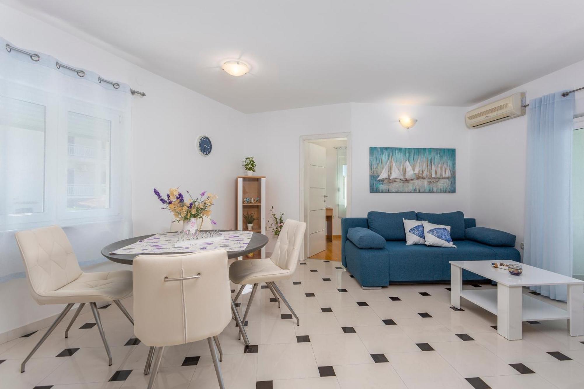 Apartments By The Sea Njivice, Krk - 5296 Exterior photo